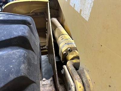 John Deere 644H Hydraulic Cylinder