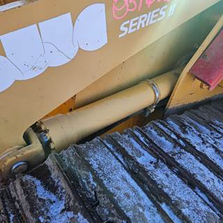 John Deere 655C Hydraulic Cylinder