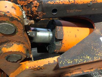 John Deere 670A Hydraulic Cylinder