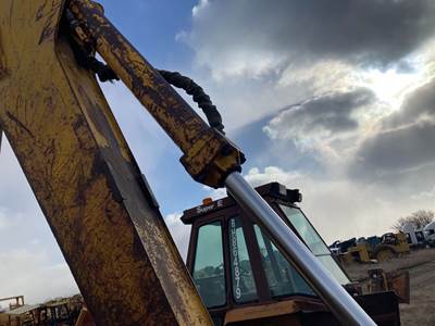 John Deere 710B Hydraulic Cylinder