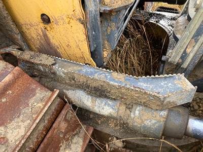 John Deere 750K Hydraulic Cylinder