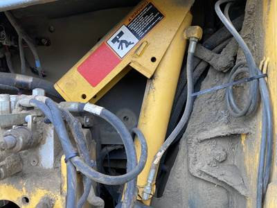 John Deere 750K Hydraulic Cylinder