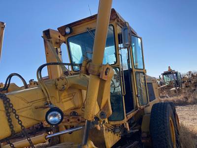 John Deere 770 Hydraulic Cylinder