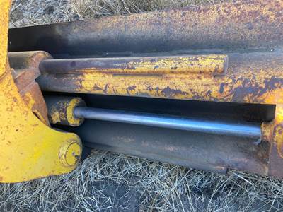 John Deere 770 Hydraulic Cylinder
