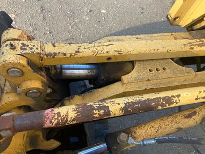 John Deere 770CH Hydraulic Cylinder