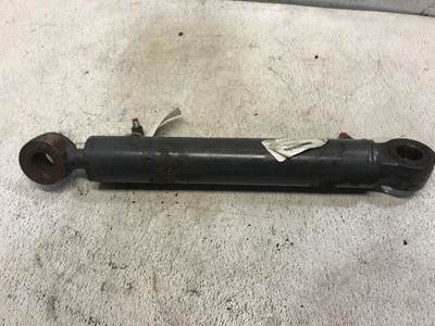 Kubota SSV65 Hydraulic Cylinder