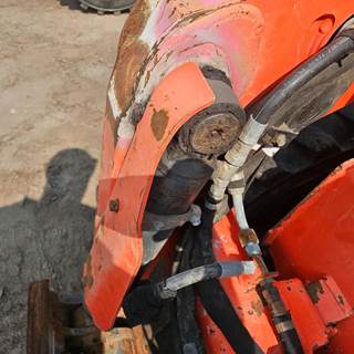 Kubota SSV75 Hydraulic Cylinder