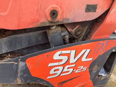 Kubota SVL95-2S Hydraulic Cylinder