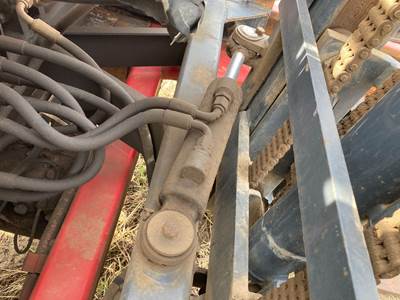 Moffett M5500 Hydraulic Cylinder