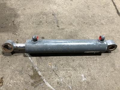 Mustang 2200R Hydraulic Cylinder