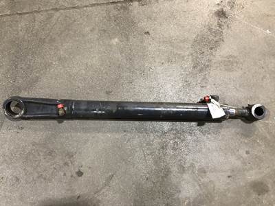 New Holland L175 Hydraulic Cylinder
