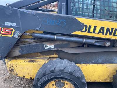 New Holland L185 Hydraulic Cylinder