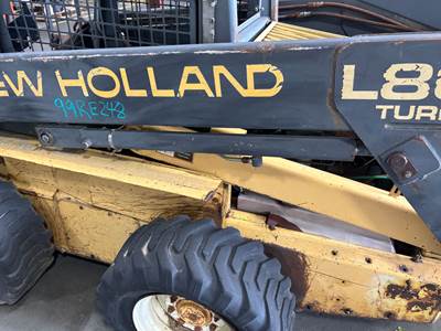 New Holland L865 Hydraulic Cylinder