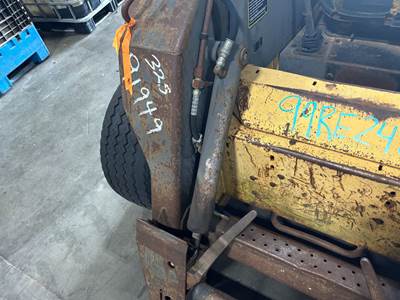 New Holland L865 Hydraulic Cylinder