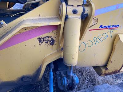 New Holland LM850 Hydraulic Cylinder