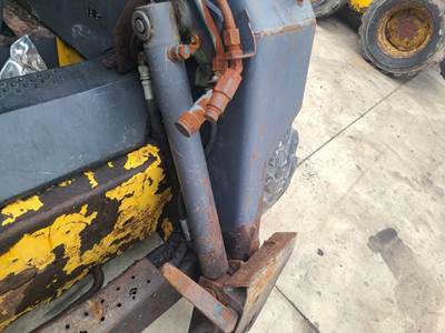 New Holland LS160 Hydraulic Cylinder