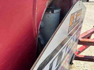 Takeuchi TL12V2 Hydraulic Cylinder for a Takeuchi TL12V-2