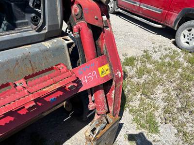 Takeuchi TL12V2 Hydraulic Cylinder for a Takeuchi TL12V-2