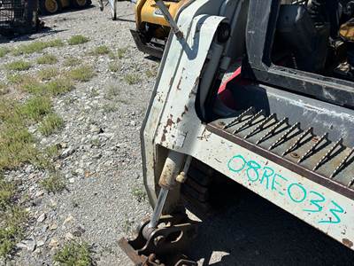 Takeuchi TL140 Hydraulic Cylinder