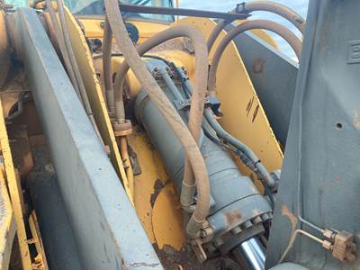 Volvo L150E Hydraulic Cylinder