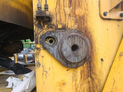 Volvo L220E Hydraulic Cylinder