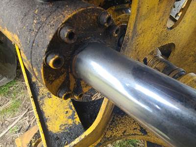 Volvo L220E Hydraulic Cylinder