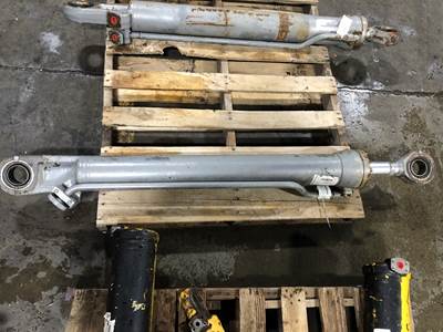 Volvo L90B Hydraulic Cylinder