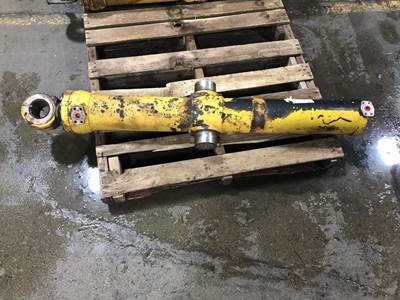 Volvo L90B Hydraulic Cylinder