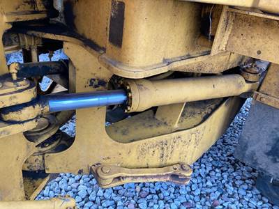 Volvo L90B Hydraulic Cylinder
