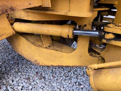 Volvo L90B Hydraulic Cylinder