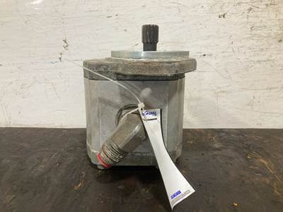 Gehl V330 Hydraulic Pump