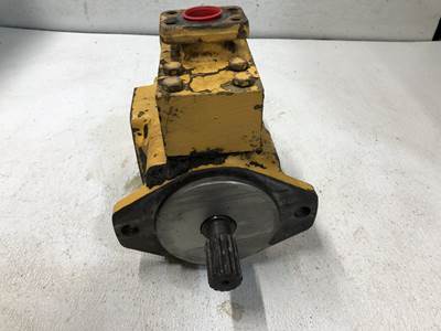 International H-90E Hydraulic Pump