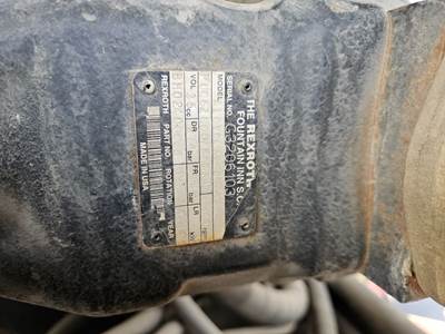 JLG 800AJ Hydraulic Pump