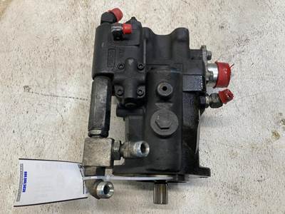 Kubota SVL95-2S Hydraulic Pump