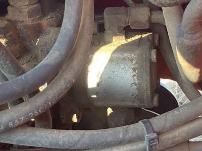 Moffett M5500 Hydraulic Pump