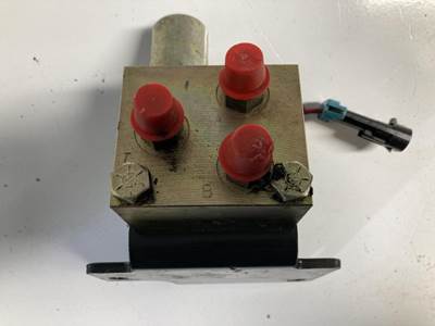 Bobcat 753 Hydraulic Valve