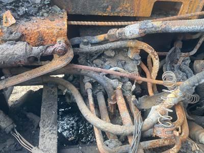 Bobcat 863 Hydraulic Valve