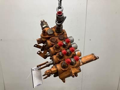 Case 480C Hydraulic Valve