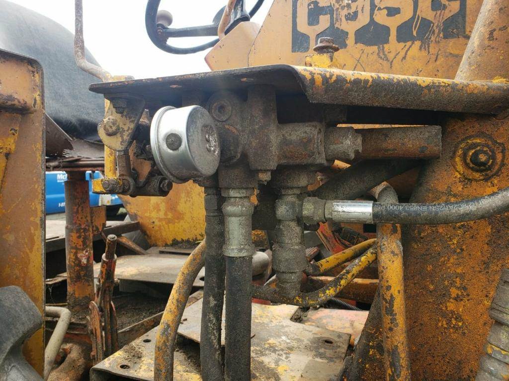 1974 Case 580B Hydraulic Valve For Sale | Spencer, IA | D45050