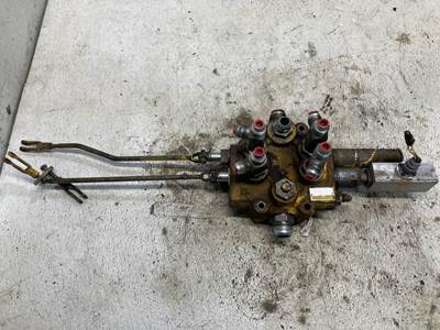 Case 680E Hydraulic Valve