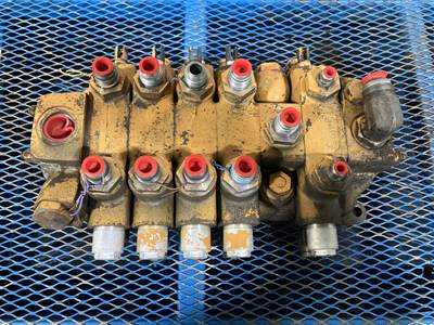 Case 680E Hydraulic Valve