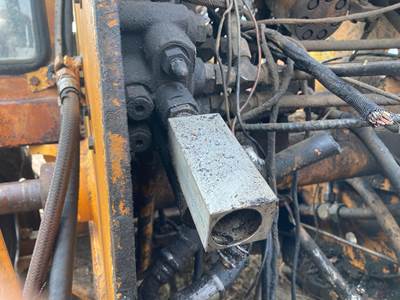 Case 680G Hydraulic Valve