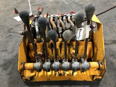 Case DH5 Hydraulic Valve