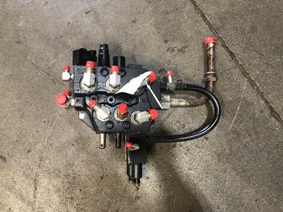 Case SR175 Hydraulic Valve