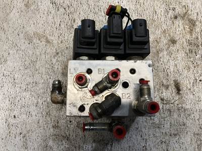 Case TR320 Hydraulic Valve