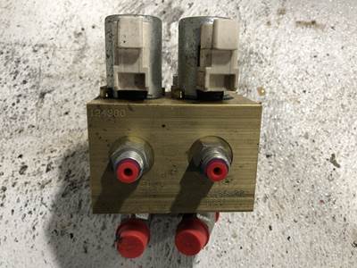 Caterpillar 226B Hydraulic Valve