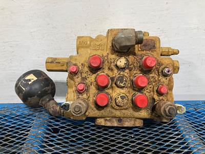 Caterpillar 252 Hydraulic Valve