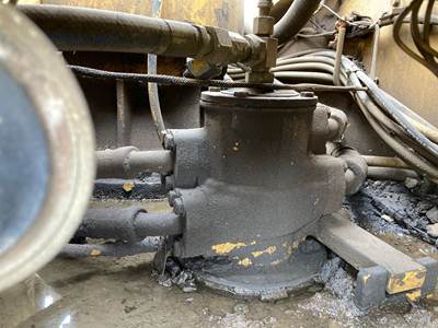 Caterpillar 330CL Hydraulic Valve