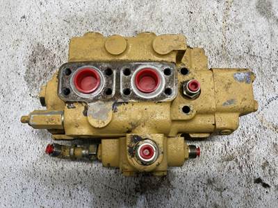 Caterpillar 938G Hydraulic Valve