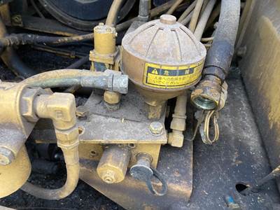Caterpillar E70B Hydraulic Valve